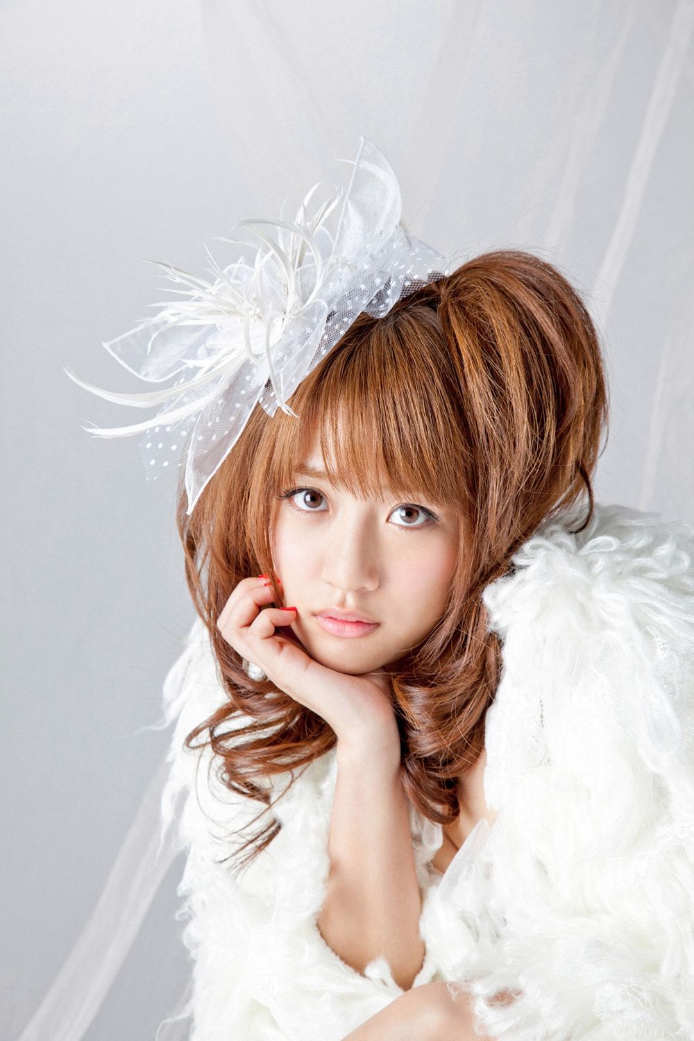 Minami Takahashi Pagina 4 No.11409d