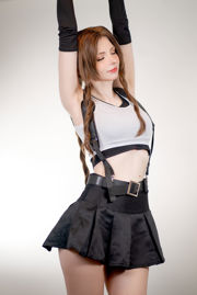 [ภาพถ่าย Net Red COSER] Peach milky - Aerith Tifa Swap