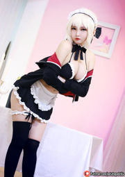 [Foto selebriti internet COSER] Miss Coser Potato Godzilla - Saber Alter Maid