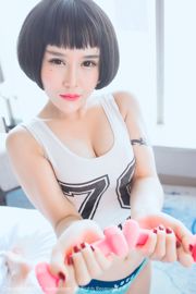 Cô gái mới lớn màu hồng và dịu dàng Hunyuan @ 佑 熙 [秀 人 网 XIUREN] No.794