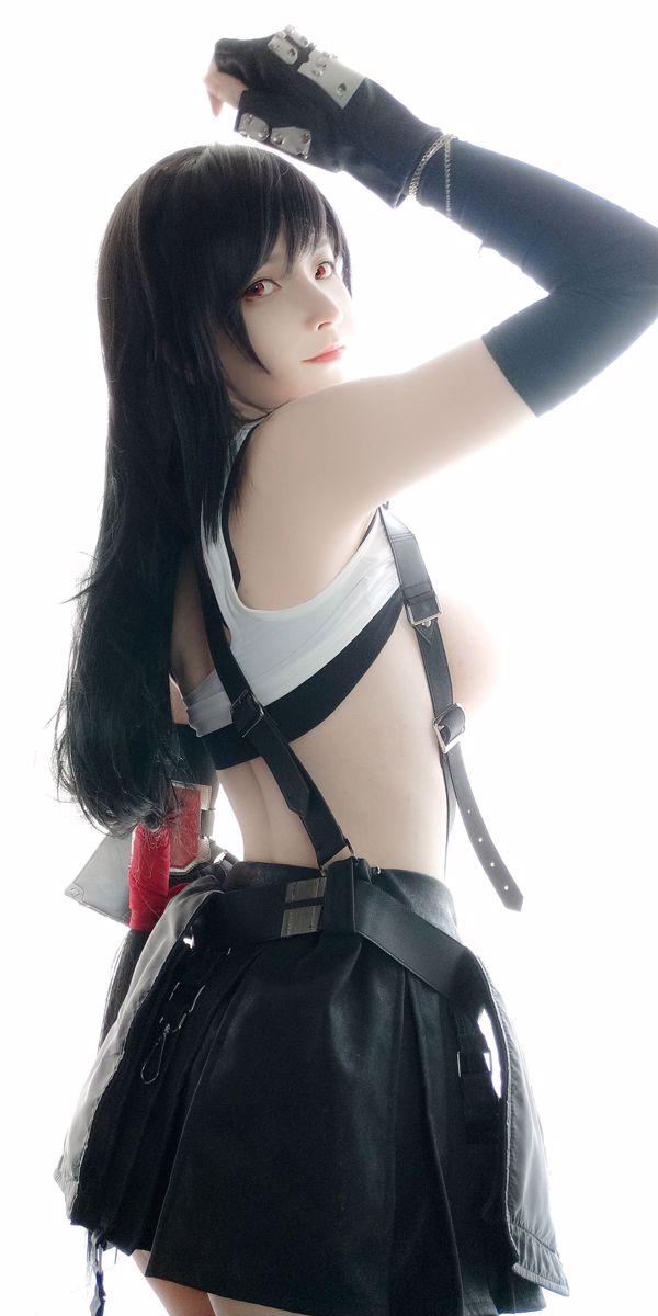 [Net Red Model Coser] 이샤 오양 쩌 "티파 공식 드레스"