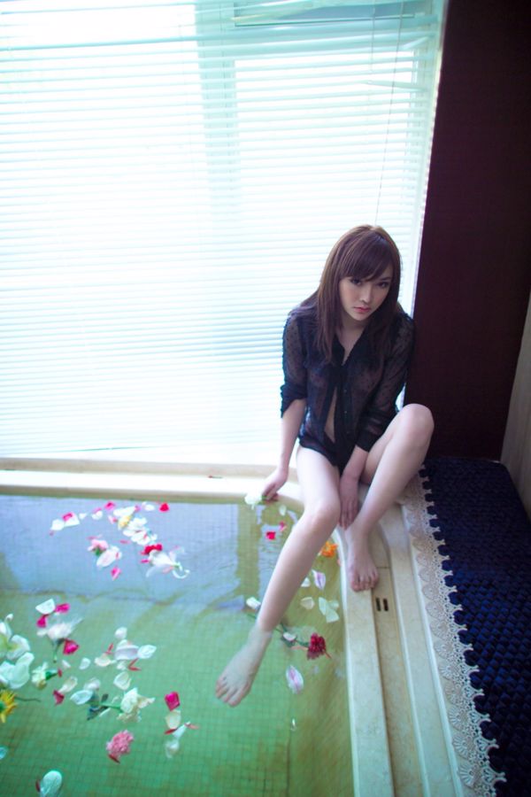 Set fotografico privato "Hotel Bath" di Han Zixuan