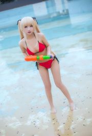 Gui Hu Yao is hier met "Swimsuit Witch" [COSPLAY Welfare]