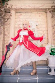 Coser Chihiro-sama "Neros Abendgarderobe"