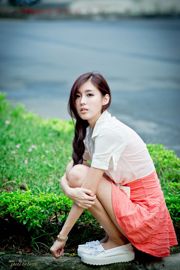 Liao Tingling / Kila Jingjing „Street Shooting Pink Dress Series”